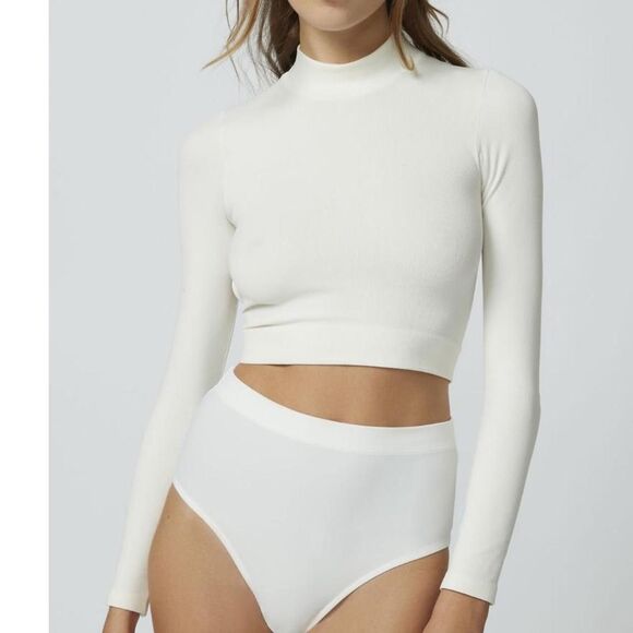 Urban Outfitters Out From Under Mica Seamless Open-Back Top in White Size M/L - Picture 2 of 6